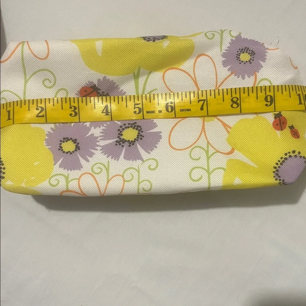 NWOT Clinique Cosmetic Bag Set Lot